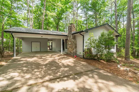 64 Pontevedra Dr, Hot Springs Village, AR 71909