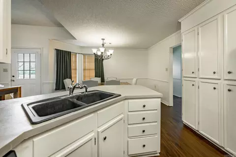 Kitchen - 1809 Applewood Cove St, Beebe, AR 72012 photo 4 of 4