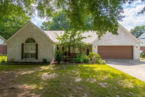 Exterior - 404 Galina St, Beebe, AR 72012 photo 2 of 12