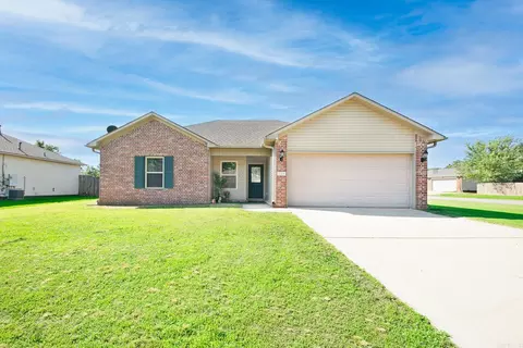 227 Plum Dr, Austin, AR 72007