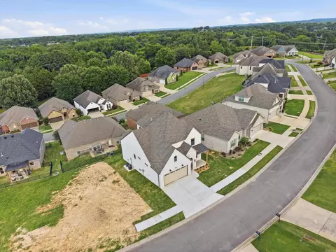 View/Area - 1100 Edinburgh Dr, Conway, AR 72034 photo 2 of 2