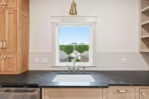 Kitchen - 1100 Edinburgh Dr, Conway, AR 72034 photo 6 of 7