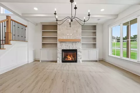 Living - 1100 Edinburgh Dr, Conway, AR 72034 photo 2 of 6