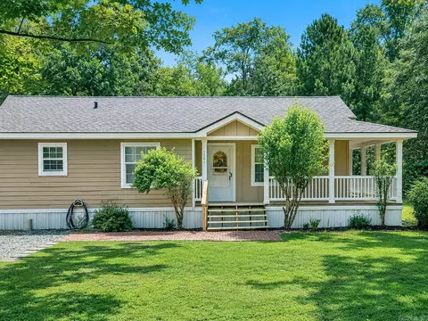 1501 Sweet Gum Ln, Pine Bluff, AR 71603