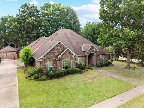 Exterior - 603 Providence Dr, Bryant, AR 72022 photo 2 of 11