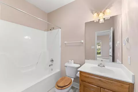 Bath - 603 Providence Dr, Bryant, AR 72022 photo 5 of 5