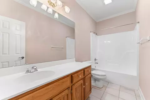 Bath - 603 Providence Dr, Bryant, AR 72022 photo 3 of 5