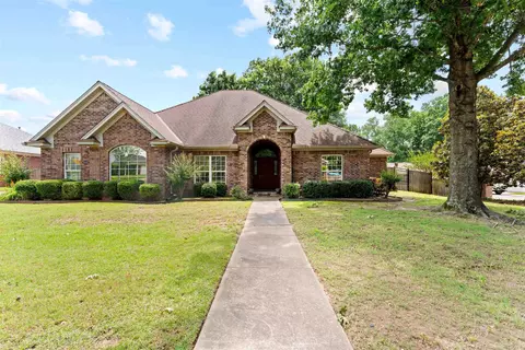 603 Providence Dr, Bryant, AR 72022