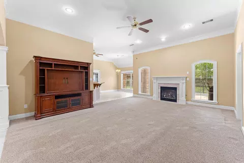Living - 603 Providence Dr, Bryant, AR 72022 photo 2 of 3