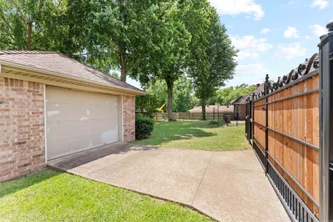 Exterior - 603 Providence Dr, Bryant, AR 72022 photo 6 of 11