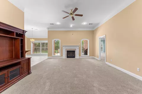 Living - 603 Providence Dr, Bryant, AR 72022 photo 1 of 3