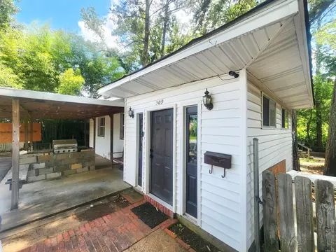 509 Cherry Ln, Malvern, AR 72104