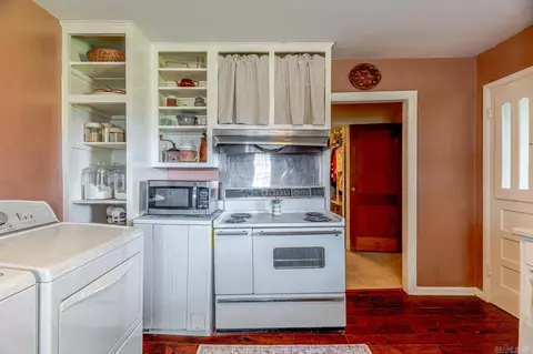 Kitchen - 203 W Third St, Weiner, AR 72479 photo 2 of 4