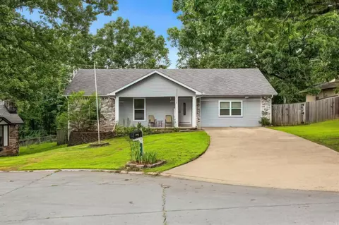 96 Creekwood Dr, Jacksonville, AR 72076