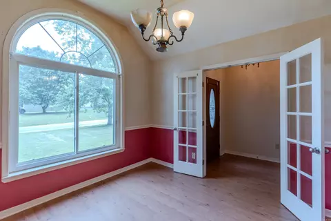 Entry Way - 514 Galina St, Beebe, AR 72012 photo 2 of 2