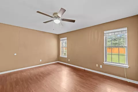 Bedroom - 18 Pinewood Dr, Cabot, AR 72023 photo 3 of 7