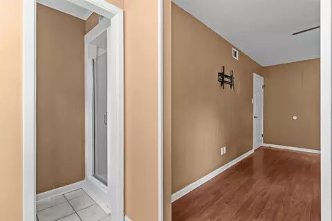 Entry Way - 18 Pinewood Dr, Cabot, AR 72023 photo 2 of 2