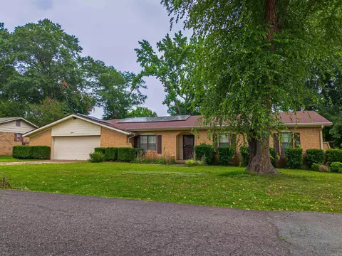 Exterior - 18 Pinewood Dr, Cabot, AR 72023 photo 2 of 6