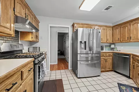 Kitchen - 8 Jonathan Dr, Conway, AR 72032 photo 1 of 3
