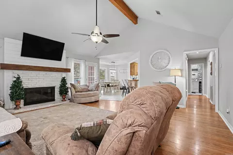 Entry Way - 8 Jonathan Dr, Conway, AR 72032 photo 2 of 2