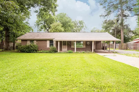 202 Fish St, Star City, AR 71667