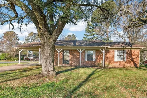 11 Meadowlark Dr, Cabot, AR 72023