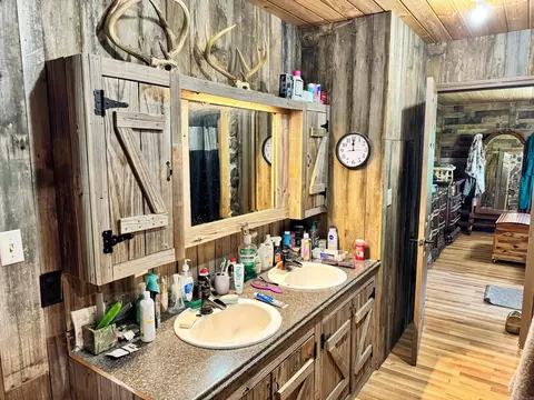Bath - 7135 Hwy 124, Quitman, AR 72131 photo 1 of 2