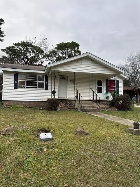 Exterior - 430 W Mill St, Malvern, AR 72104 photo 16 of 17