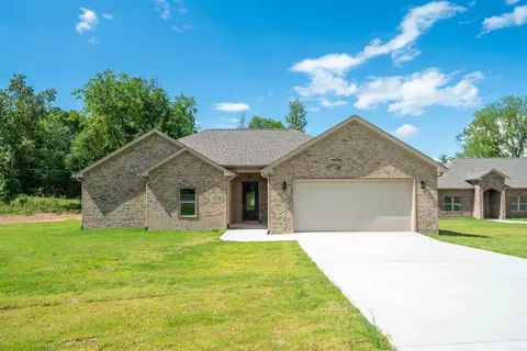 210 Petronia St, Hot Springs, AR 71913