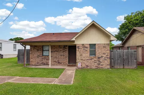216 Clinton St, Arkadelphia, AR 71923