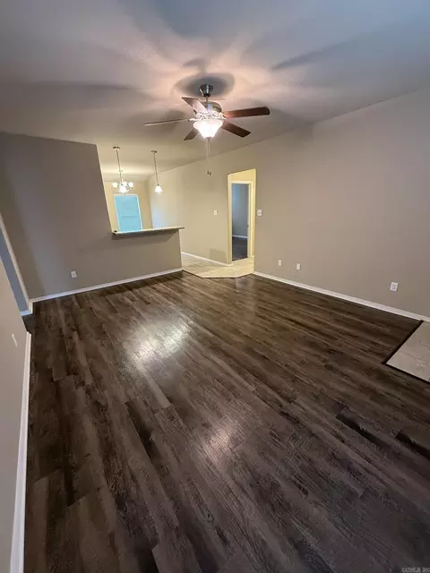 Living - 7 Bristol Dr, Cabot, AR 72023 photo 2 of 2