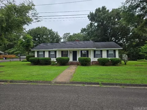 16 Cedar Creek Dr, Clarksville, AR 72830