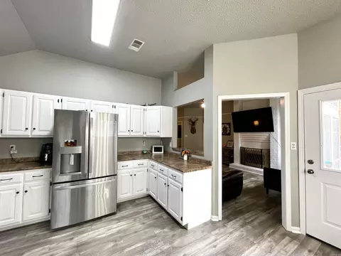 Kitchen - 300 N Willow Ave, Trumann, AR 72472 photo 2 of 3