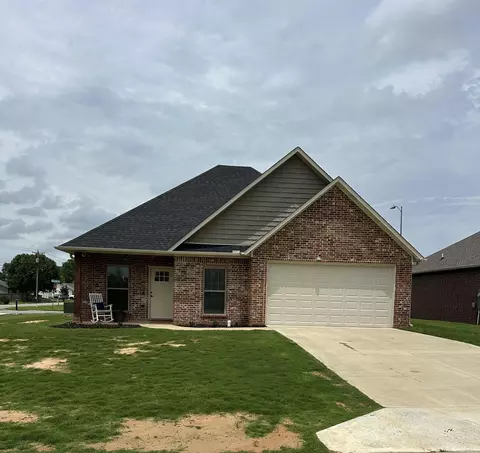 2619 Grand Ln, Paragould, AR 72450