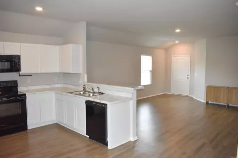 Other - 45 Oak Leaf Dr, Conway, AR 72032 photo 5 of 17