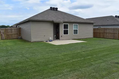 Exterior - 45 Oak Leaf Dr, Conway, AR 72032 photo 7 of 8