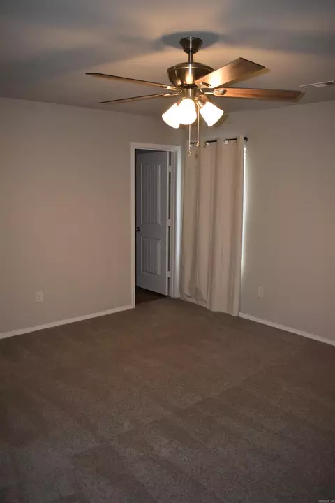 Bedroom - 45 Oak Leaf Dr, Conway, AR 72032 photo 6 of 6