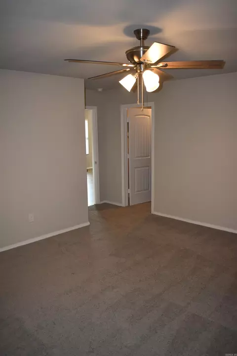 Bedroom - 45 Oak Leaf Dr, Conway, AR 72032 photo 5 of 6