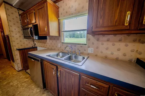 Kitchen - 6659 Calhoun 37 Rd, Hampton, AR 71744 photo 5 of 5
