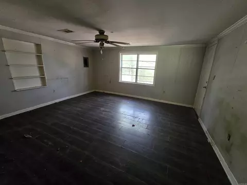 Living - 4430 Dixie, Benton, AR 72015 photo 2 of 2