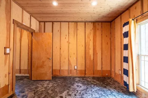 Bedroom - 94 Jerry Ln, Quitman, AR 72131 photo 3 of 8