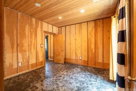 Bedroom - 94 Jerry Ln, Quitman, AR 72131 photo 2 of 8