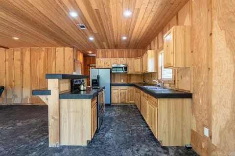 Kitchen - 94 Jerry Ln, Quitman, AR 72131 photo 1 of 3