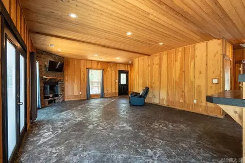 Living - 94 Jerry Ln, Quitman, AR 72131 photo 3 of 6