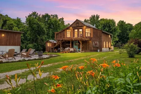 Exterior - 2306 County Road 8050, Jasper, AR 72641 photo 5 of 13