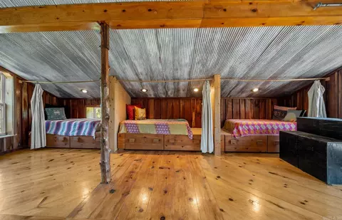 Bedroom - 2306 County Road 8050, Jasper, AR 72641 photo 5 of 7