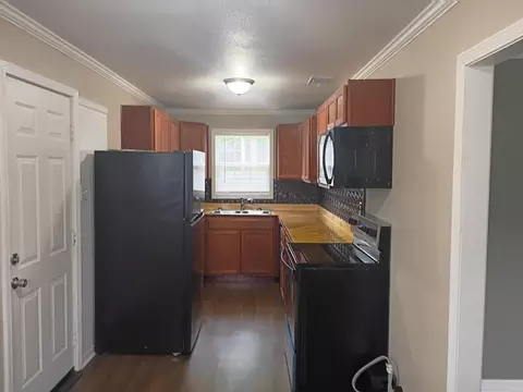 Kitchen - 619 S Sikes Rd St, Rector, AR 72461 photo 5 of 5