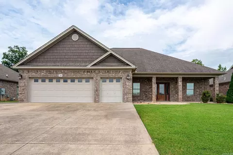 2366 Lakewood Cir, Cabot, AR 72023