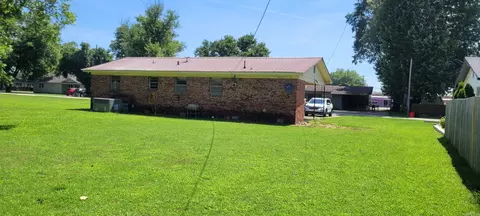 Exterior - 731 N Eighth St, Augusta, AR 72006 photo 3 of 5