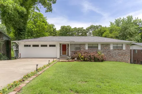 5008 N Vine St, North Little Rock, AR 72116